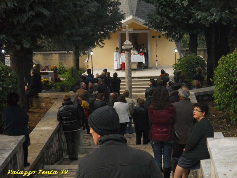 Bagnoli-Irpino-cimitero-2novembre2012-6
