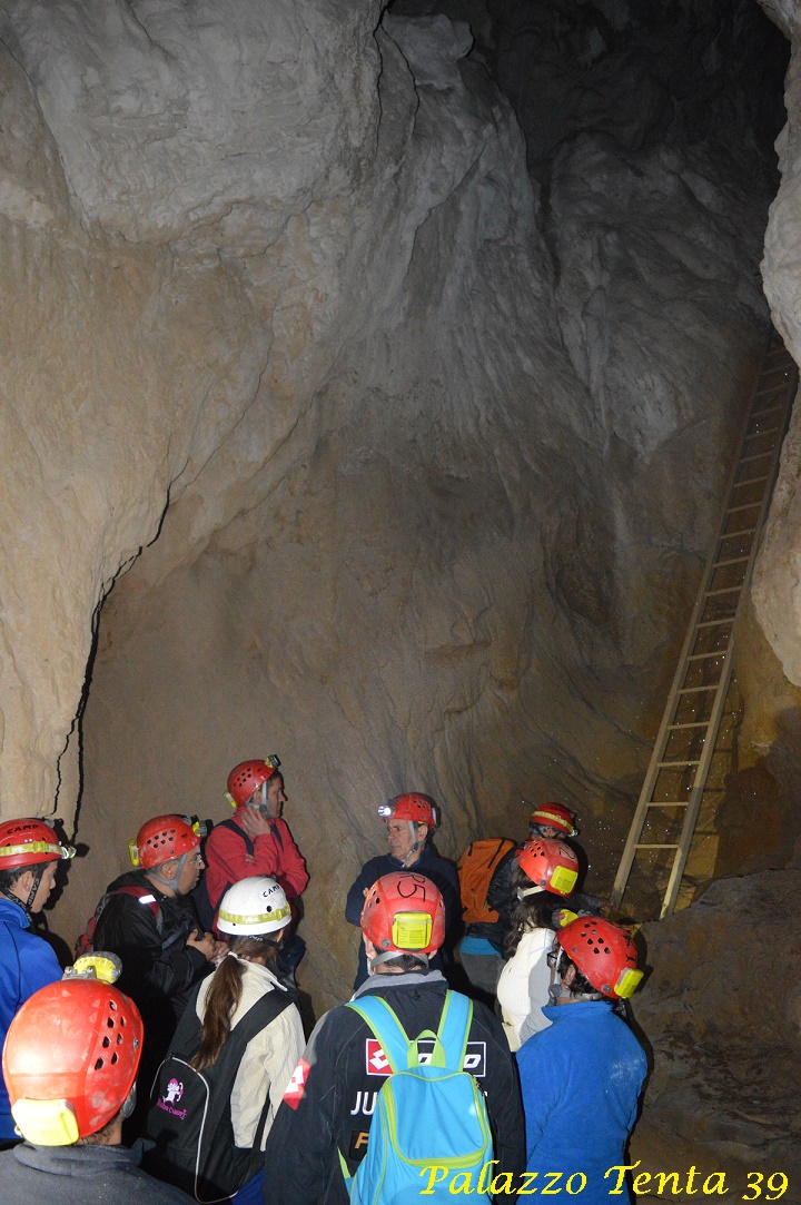 Bagnoli-Esploirando-le-grotte-del-Caliendo-2017-4