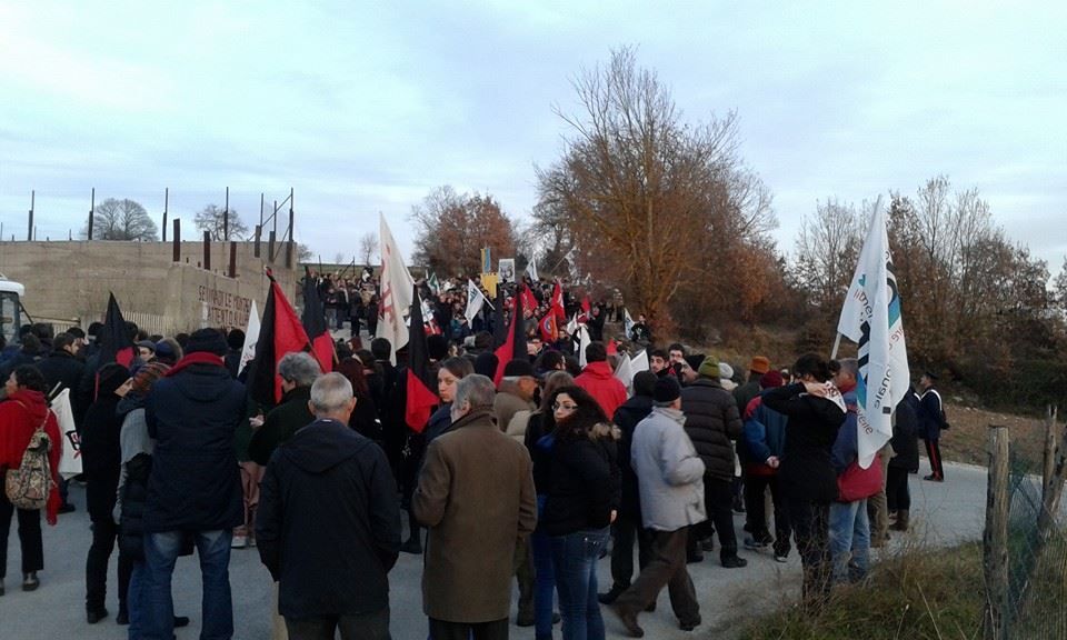 No-Tirv-Manifestazione-Gesualdo-22.12.2013-2