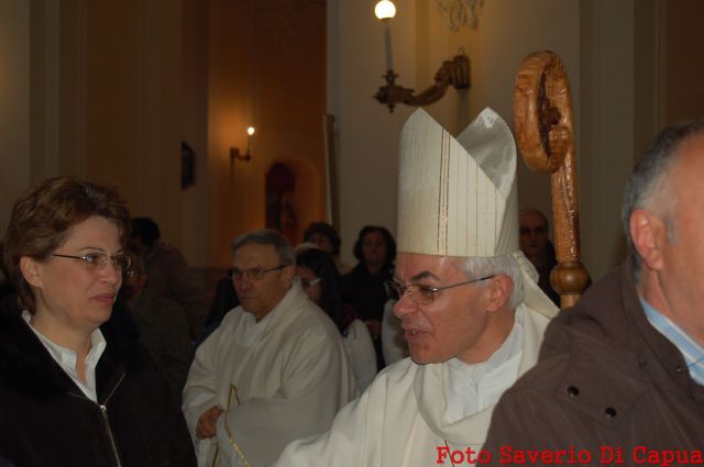 saluto-vescovo-alfano-a-bagnoli-64
