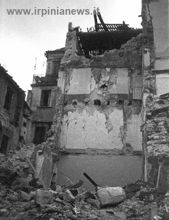 Terremoto-1980-Immagini-16