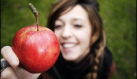 Una mela al giorno leva il medico di torno? È vero